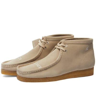 UNDERCOVER X CLARKS UC2B4F03 WALLABEE BOOTS BEIGE